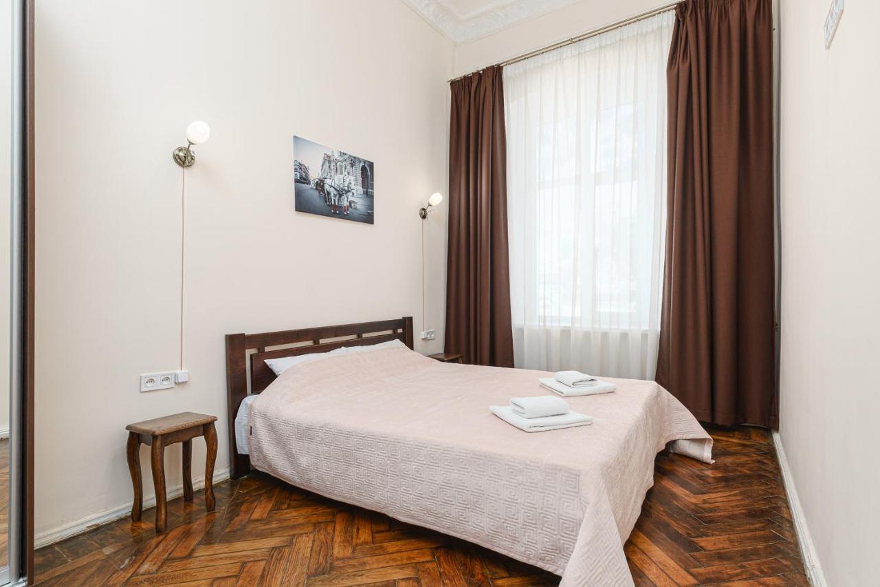 Nice Apartment In The City Center Odessa Ngoại thất bức ảnh