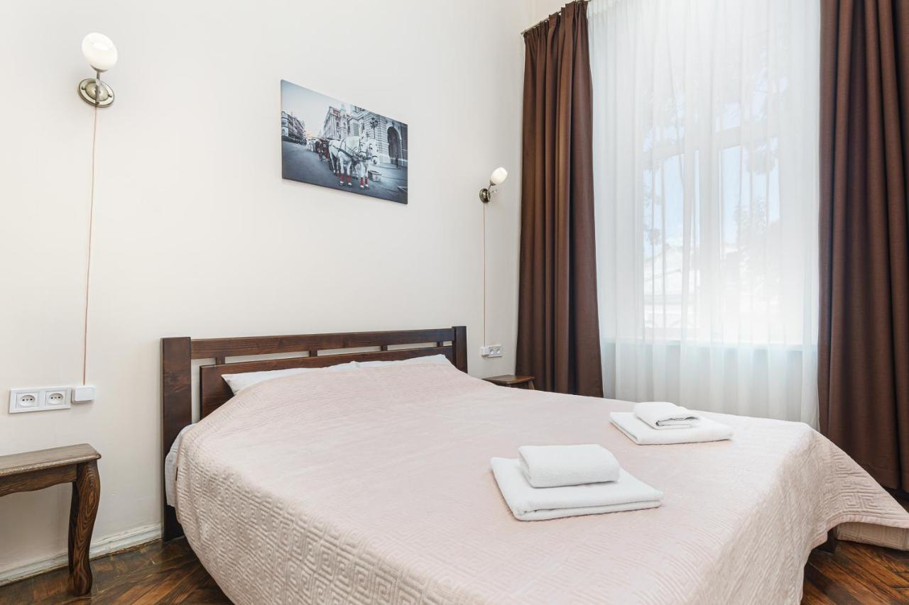 Nice Apartment In The City Center Odessa Ngoại thất bức ảnh