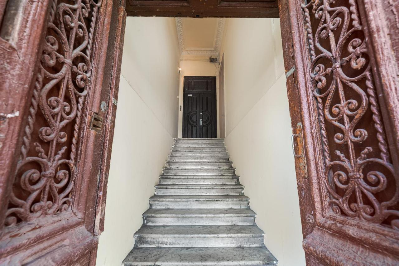 Nice Apartment In The City Center Odessa Ngoại thất bức ảnh